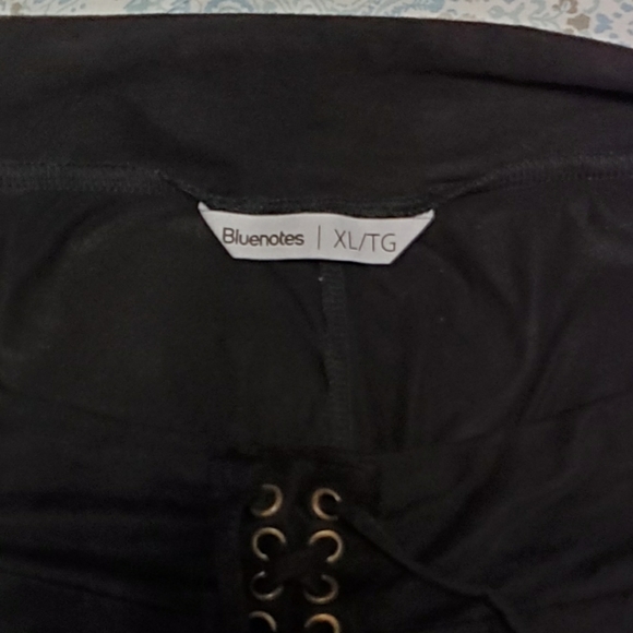 Bluenotes Black shorts - Picture 3 of 4